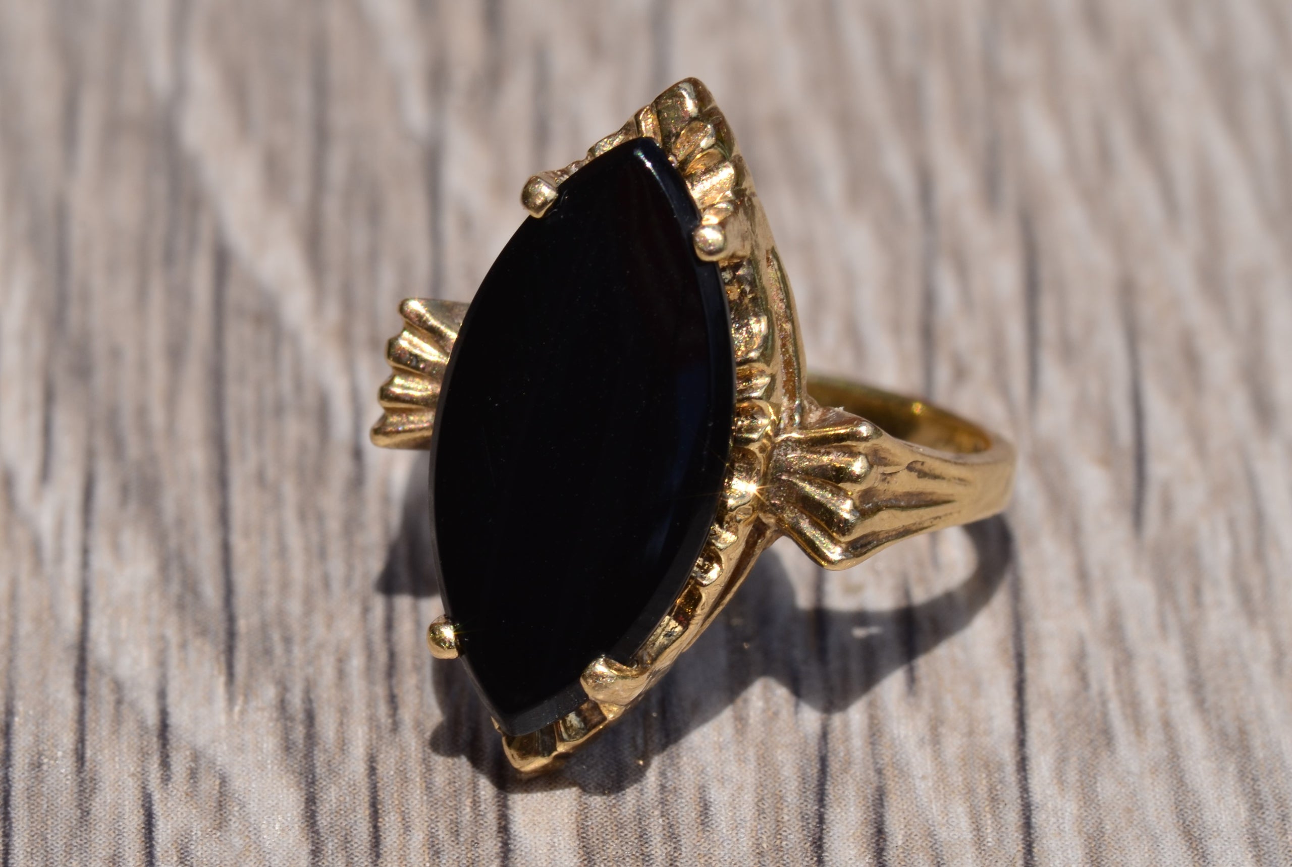 The Soto Street: Mid Century Yellow Gold Ring Set with Onyx